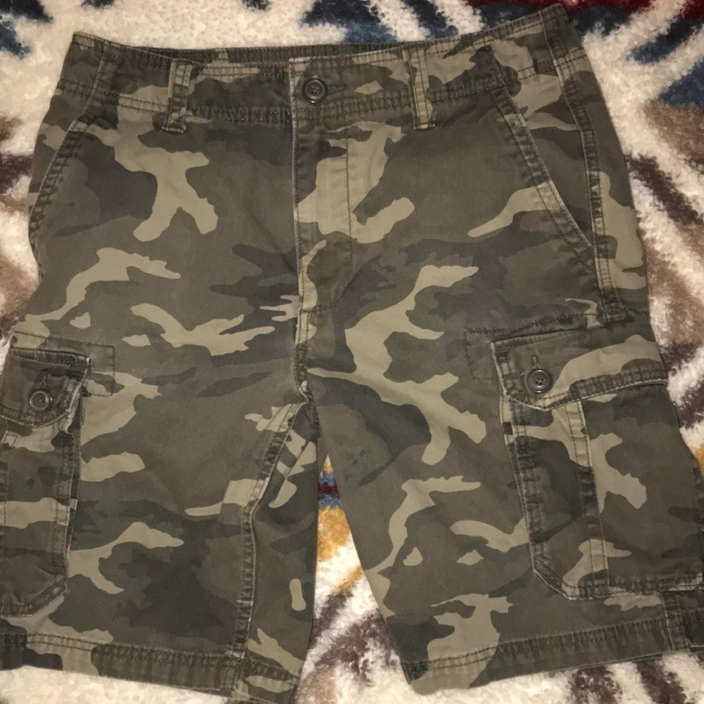 Men’s Old Navy Camo Cargo Shorts
